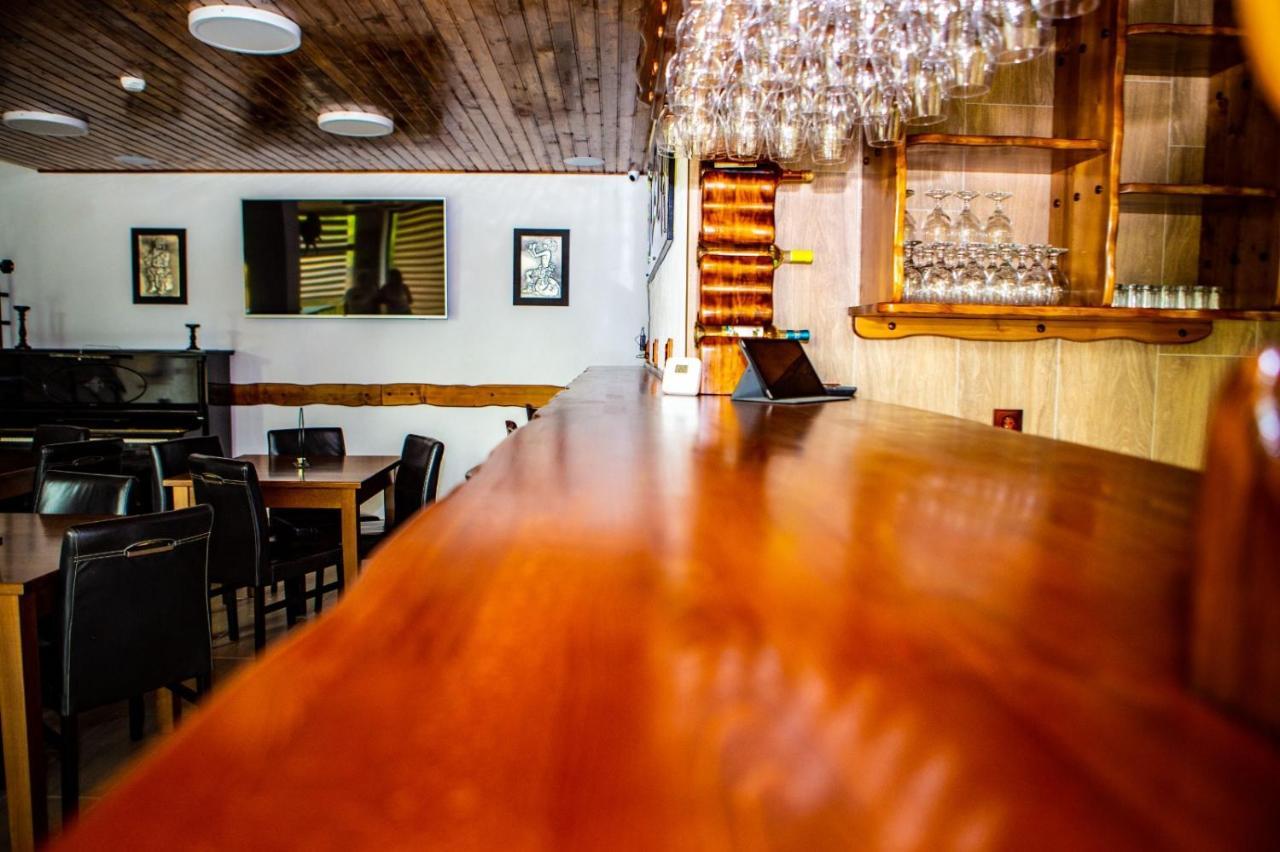 Curtea de Argeş Vila Swe Sar酒店 外观 照片